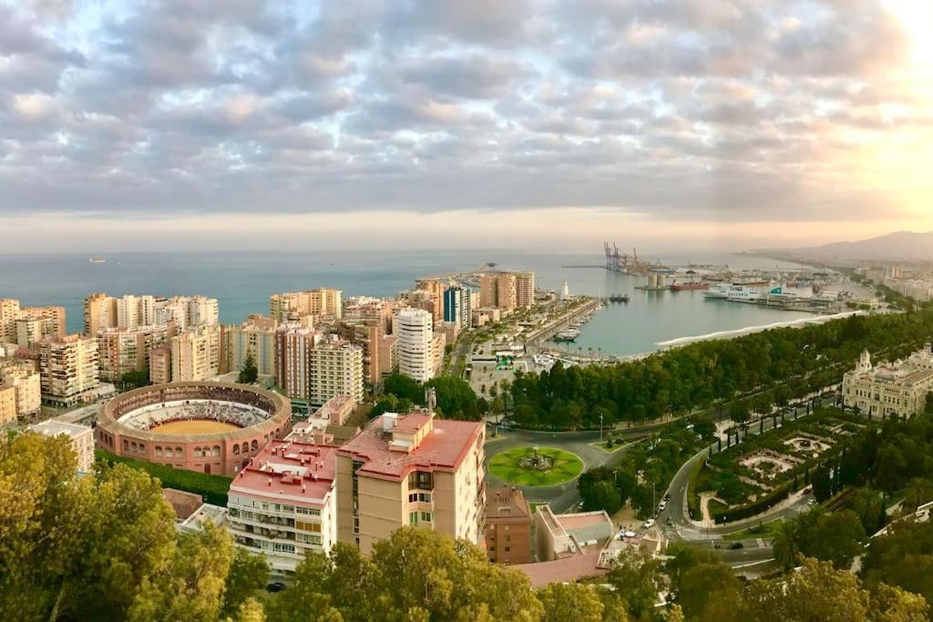 Encantador Apartamento Malaga Centro Apartment Exterior photo